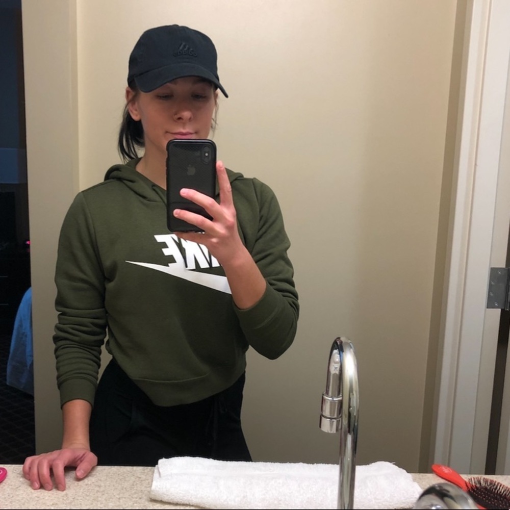 NIKE cropped hoodie